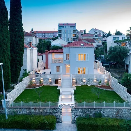 Enigma Villa