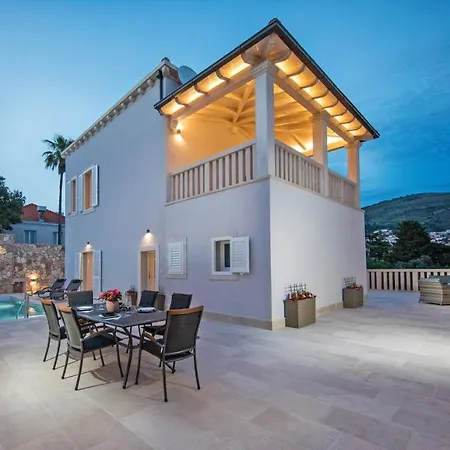 Villa Enigma *