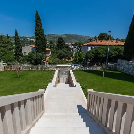 Villa Enigma
