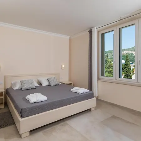 Enigma Villa